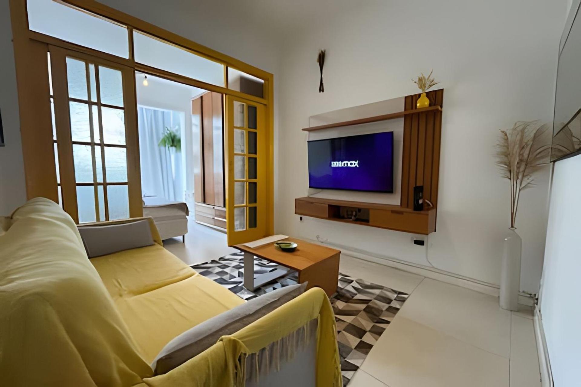 Apartamento Em Copacabana A 100 Metros Da *